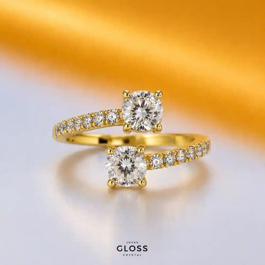 Anillo Compromiso Tu y Yo Amor Baño de Oro 18k - Joyas Gloss Crystal