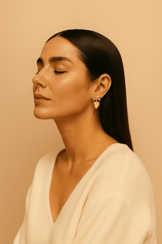 Aros Corazón Coquette Enchape Oro 18k - Joyas Gloss Crystal