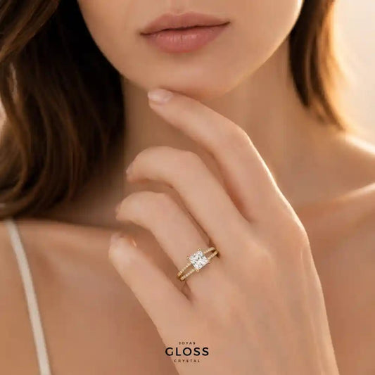 Anillo Compromiso Joaquina Baño de Oro 18k - Joyas Gloss Crystal